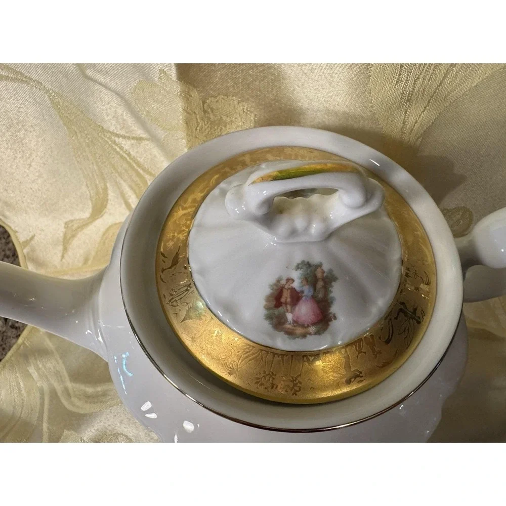 T. Limoges Vizavi Oro Fragonard Teapot Italy 24K Gold Courting Scene w/ Lid NEW